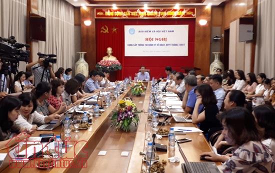 Sa thải lao động trên 35 tuổi sẽ tạo gánh nặng cho ngành BHXH ảnh 1